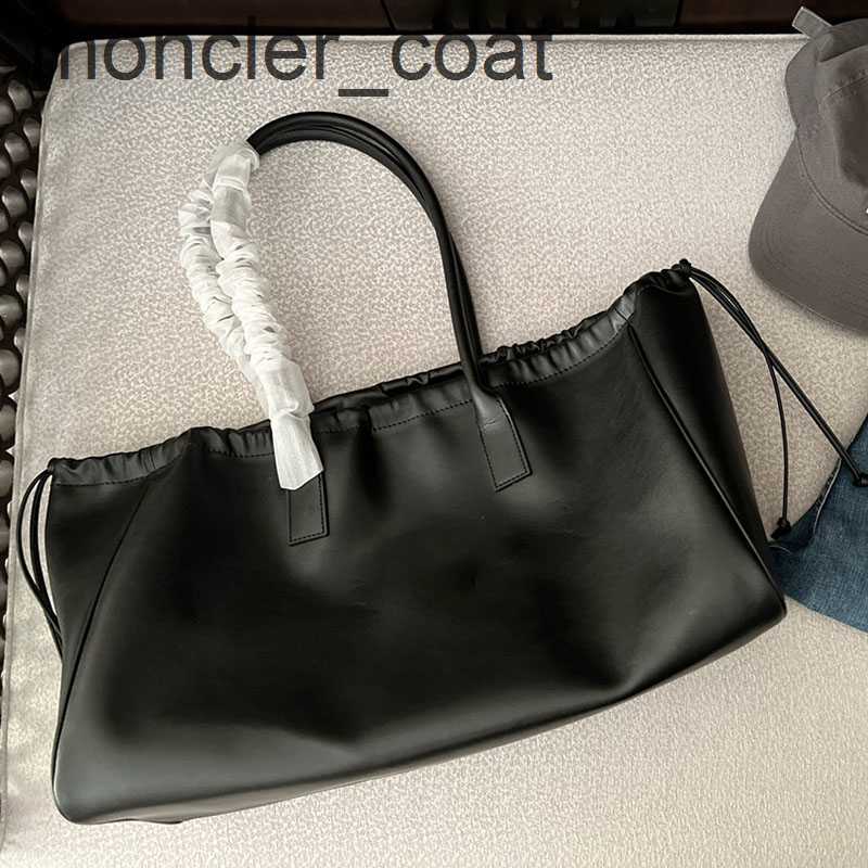 Totes Shopping Retro Drawstring Bag Tote Commuter Arc De Triomphe One Shoulder Oblique Span Women'S Bag Full Leather Computer, Black-leather
Totes Shopping Retro Drawstring Bag Tote Commuter Arc De Triomphe One Shoulder Oblique Span Women'S Bag Full Leather Computer, Black-leather