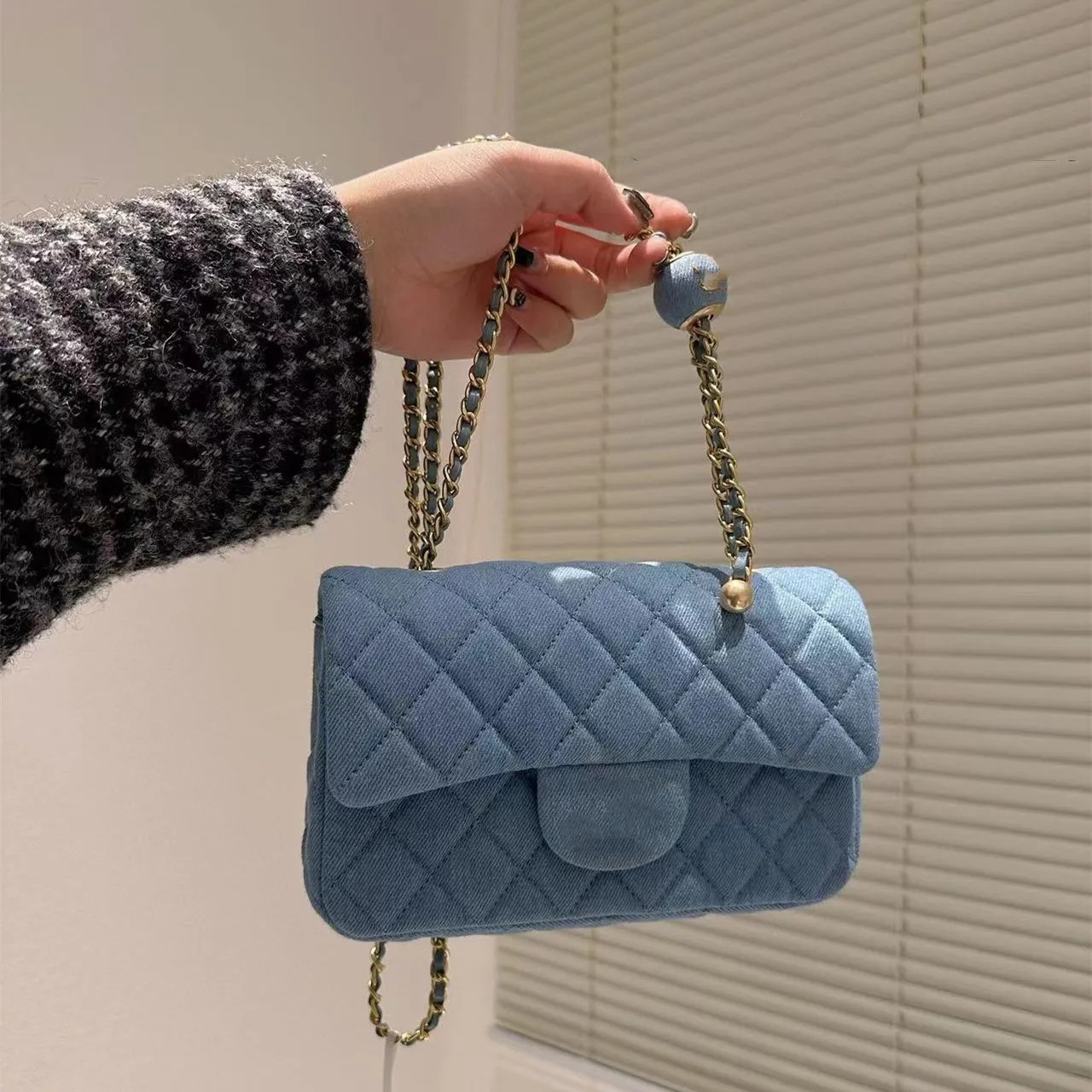 Denim Golden Ball Women Bag Classic Flap Shoulder mini Adjustable Chain Quilted Luxury Designer Crossbody Bag Fanny Pack Mini Coin Purse Card Holder Key Pouch 17/20cm, Style 1
Denim Golden Ball Women Bag Classic Flap Shoulder mini Adjustable Chain Quilted Luxury Designer Crossbody Bag Fanny Pack Mini Coin Purse Card Holder Key Pouch 17/20cm, Style 1