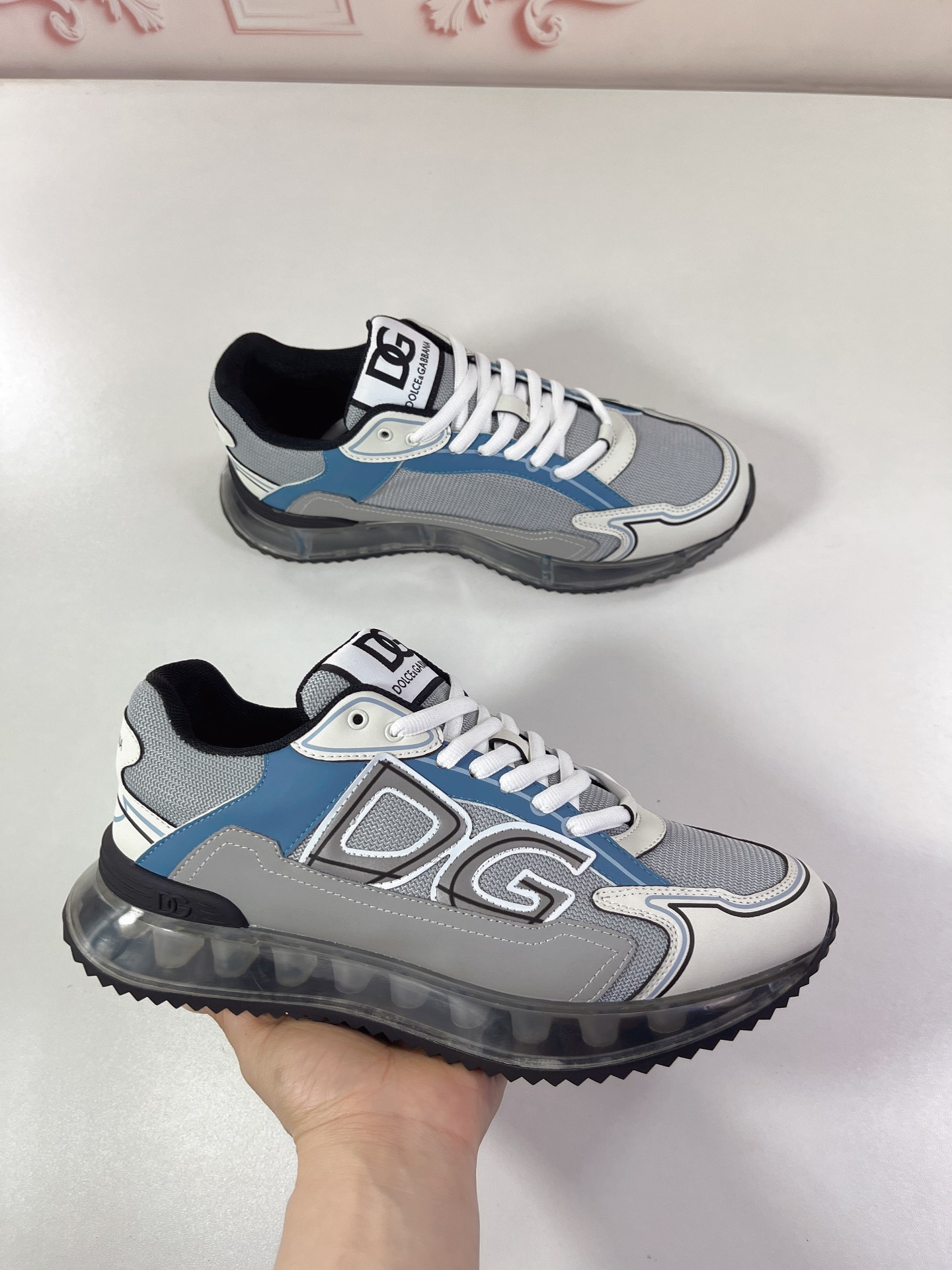 DG High Quality Casual Shoes Skateboarding Shoes Letter DG Embroidered Flatsole Shoes for Men and Women Same Size Hot Summer Internet Red Style, Dg 8
DG High Quality Casual Shoes Skateboarding Shoes Letter DG Embroidered Flatsole Shoes for Men and Women Same Size Hot Summer Internet Red Style, Dg 8