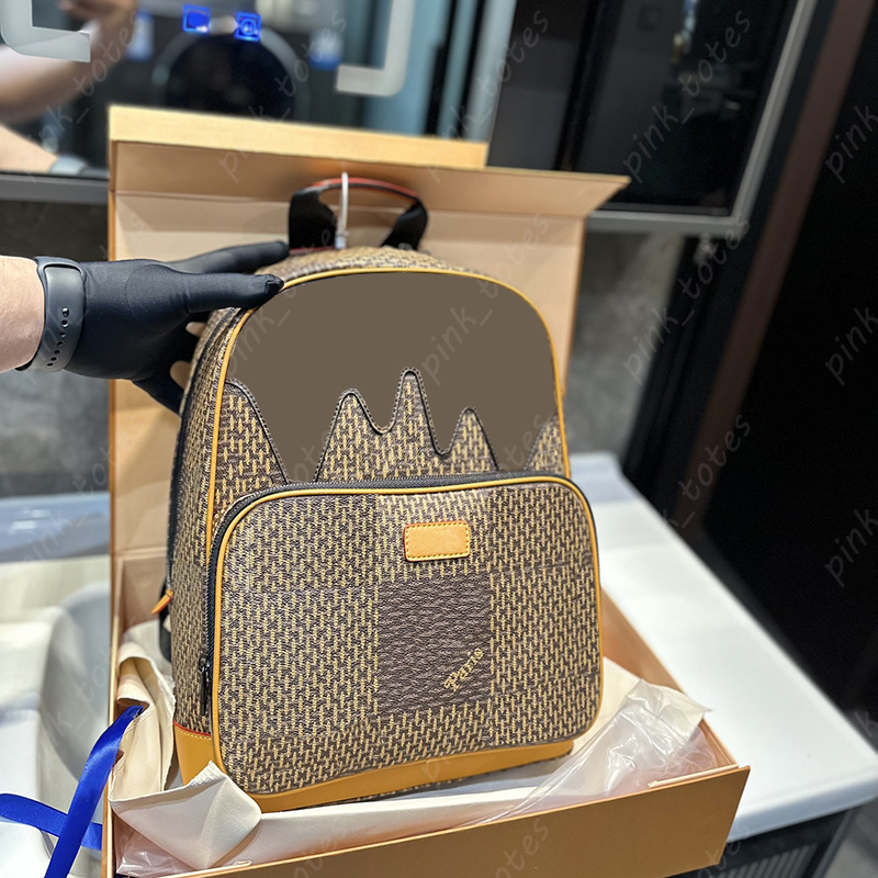 Designer Backpack Luxury Plaid Backpacks Fashion Brown Flowers Knapsack For Women Handbag Mens Totes V Letters Schoolbag Travel Rucksack New, 39*29cm
Designer Backpack Luxury Plaid Backpacks Fashion Brown Flowers Knapsack For Women Handbag Mens Totes V Letters Schoolbag Travel Rucksack New, 39*29cm