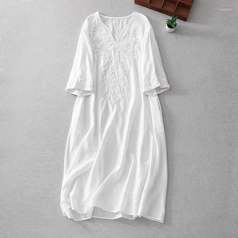 Party Dresses 2023 Arrival V-neck Thin Soft Embroidery Floral Loose White Summer Dress Fashion Women Travel Casual Lady Work
Party Dresses 2023 Arrival V-neck Thin Soft Embroidery Floral Loose White Summer Dress Fashion Women Travel Casual Lady Work