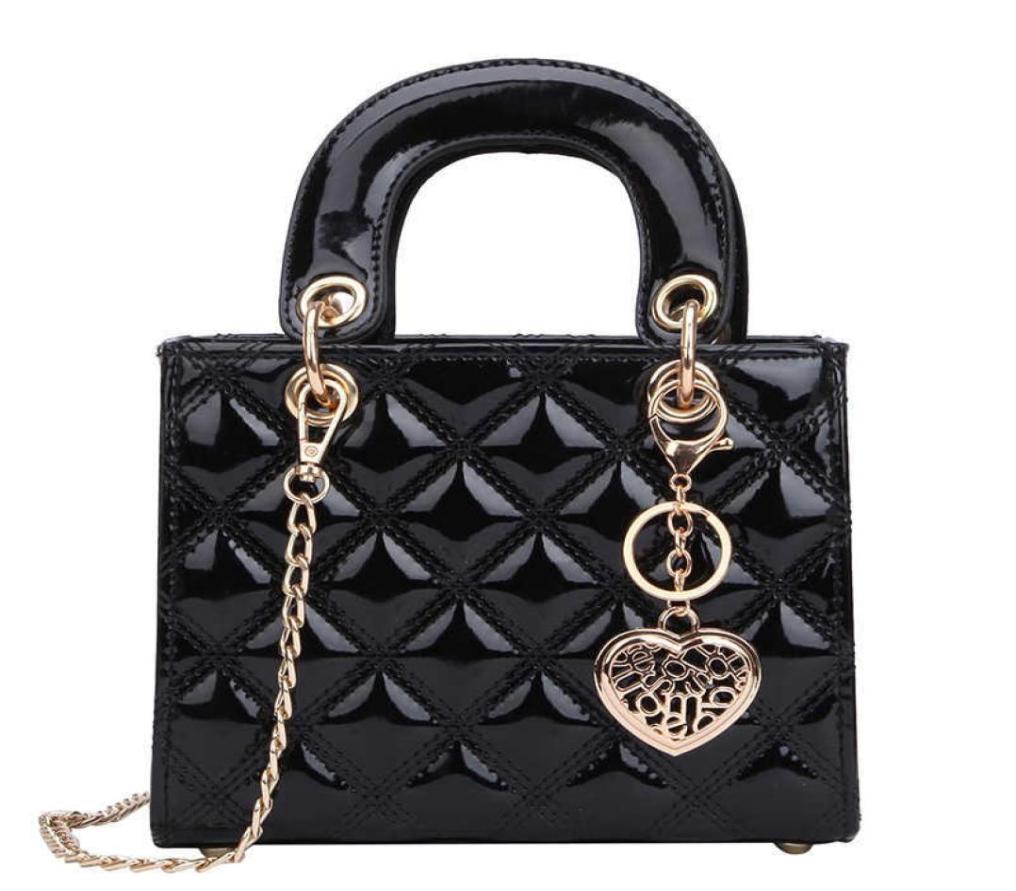 Luxury Brand Tote Bag 2021 Fashion New High Quality Patent Leather Women039s Designer Handbag Lingge Chain Shoulder Messenger B6218990, Cream
Luxury Brand Tote Bag 2021 Fashion New High Quality Patent Leather Women039s Designer Handbag Lingge Chain Shoulder Messenger B6218990, Cream