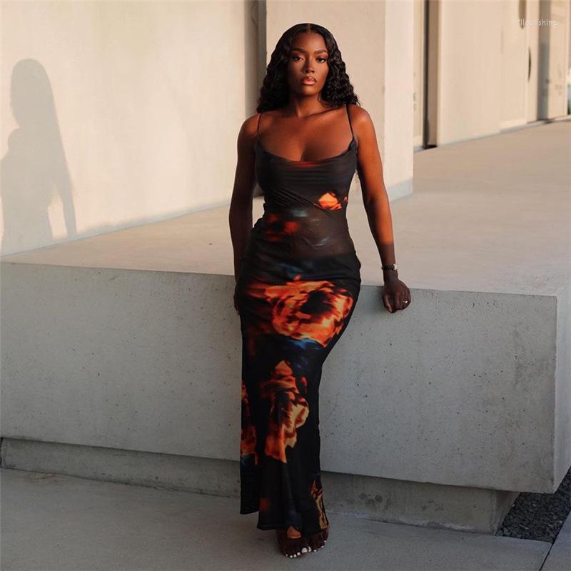 Casual Dresses European And American Style 2023 Summer Women' Fashionable Sexy V-neck Strap Printed Backless Slim Fitting Dress, Black
Casual Dresses European And American Style 2023 Summer Women' Fashionable Sexy V-neck Strap Printed Backless Slim Fitting Dress, Black