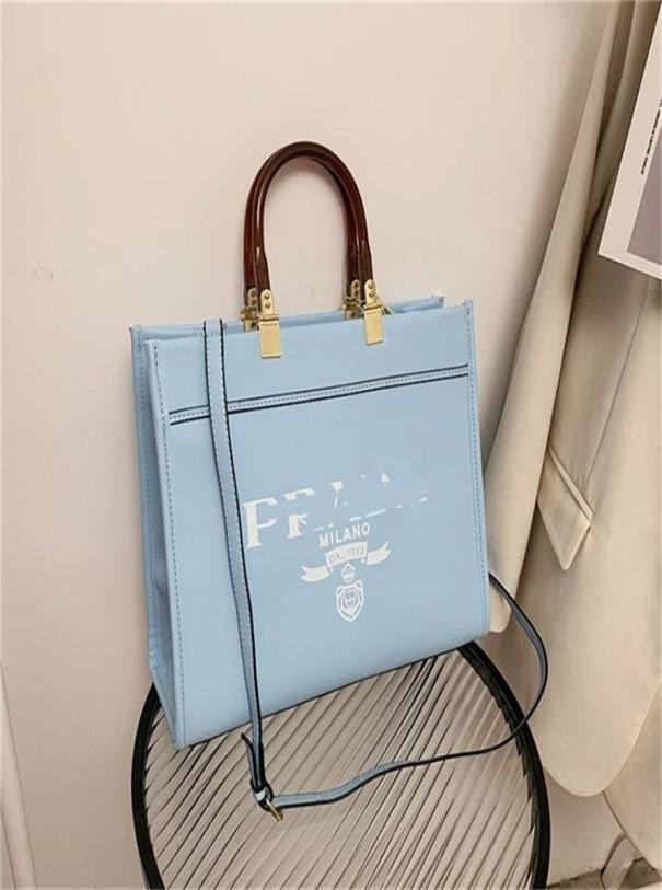 56 OFF 2022 New Trendy Handbags Large Letter Printing Diagonal shoulder bag7965119, White
56 OFF 2022 New Trendy Handbags Large Letter Printing Diagonal shoulder bag7965119, White