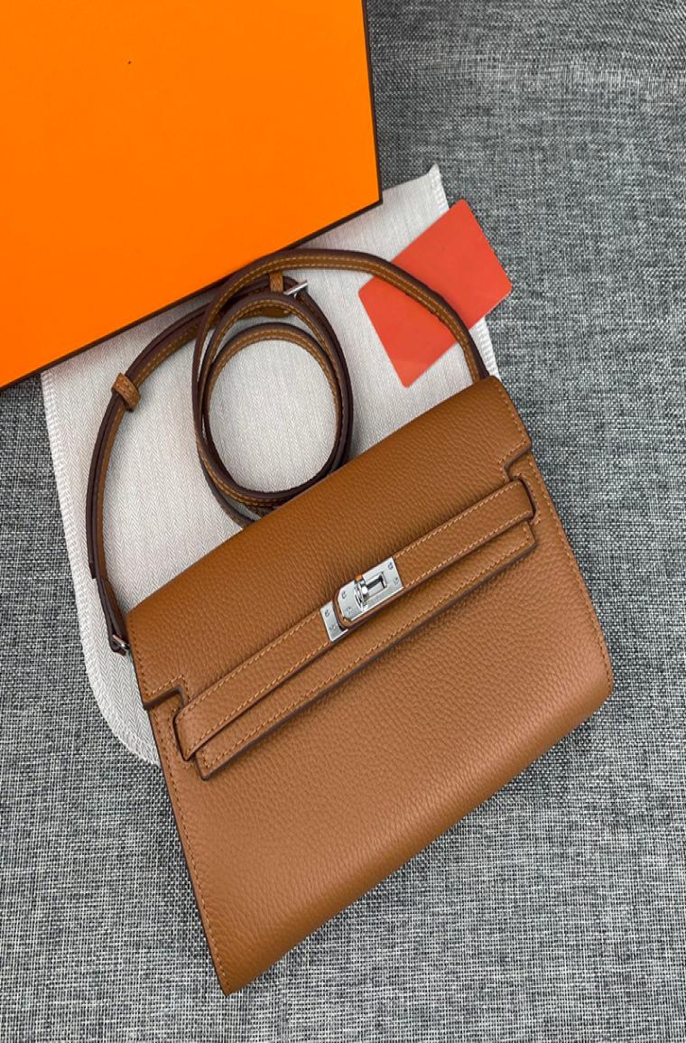 7A quality Fashion evening mini shoulder Bag Women Lady crossbody Tote Purse Genuine Leather togo Skin Designer wallet with serial7430692, Beige
7A quality Fashion evening mini shoulder Bag Women Lady crossbody Tote Purse Genuine Leather togo Skin Designer wallet with serial7430692, Beige