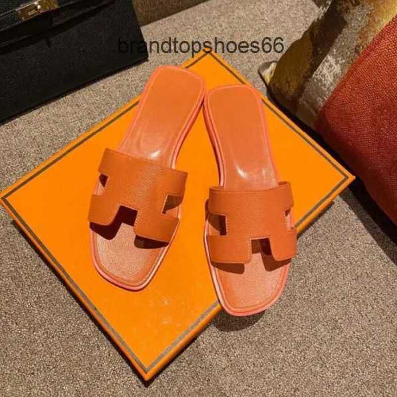 Women Slipper Oran Flip Beach Luxury 2023 Girl Slides Flat Designer Flops Slide Sandal Shoes Slippers Orange Summer Leather Wj74
Women Slipper Oran Flip Beach Luxury 2023 Girl Slides Flat Designer Flops Slide Sandal Shoes Slippers Orange Summer Leather Wj74