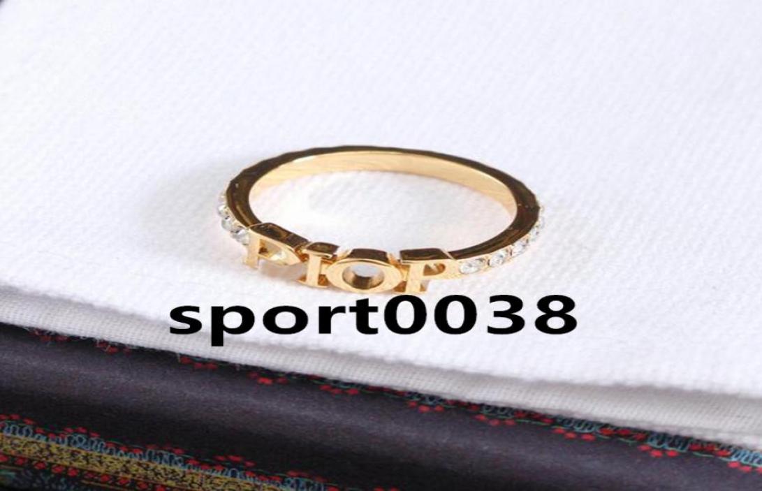 Fashion designer gold letter band rings bague for lady women Party wedding lovers gift engagement jewelry With BOX1828501
Fashion designer gold letter band rings bague for lady women Party wedding lovers gift engagement jewelry With BOX1828501
