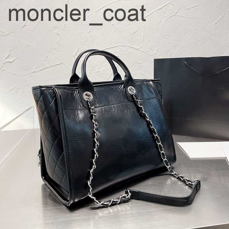 Shoulder Bags Fashion Designer Shoulder Bags Woman Handbags Black Large Capacity Shopping Bag Crossbody Bag Luxury Wallet Tote Chain
Shoulder Bags Fashion Designer Shoulder Bags Woman Handbags Black Large Capacity Shopping Bag Crossbody Bag Luxury Wallet Tote Chain