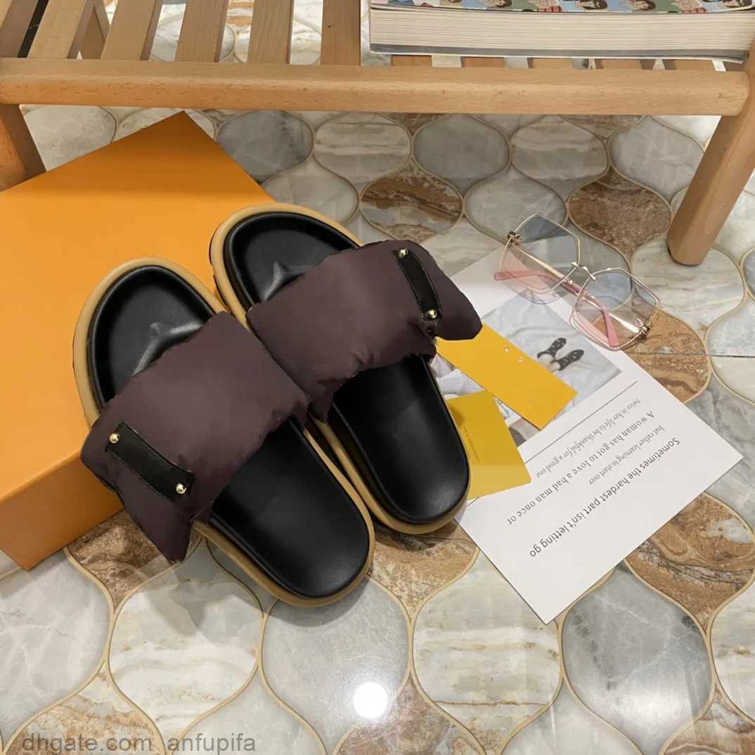Comfort Men women pillow comfort mules Slippers pool slippers Beach sandals Light to wear
Comfort Men women pillow comfort mules Slippers pool slippers Beach sandals Light to wear