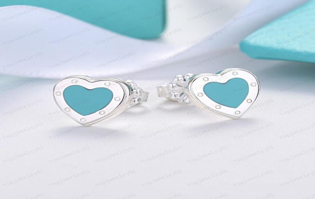 Blue heart Stud 18K gold plated luxury brand designer letter earrings female simple hollow earrings wedding jewelry with box8849806
Blue heart Stud 18K gold plated luxury brand designer letter earrings female simple hollow earrings wedding jewelry with box8849806