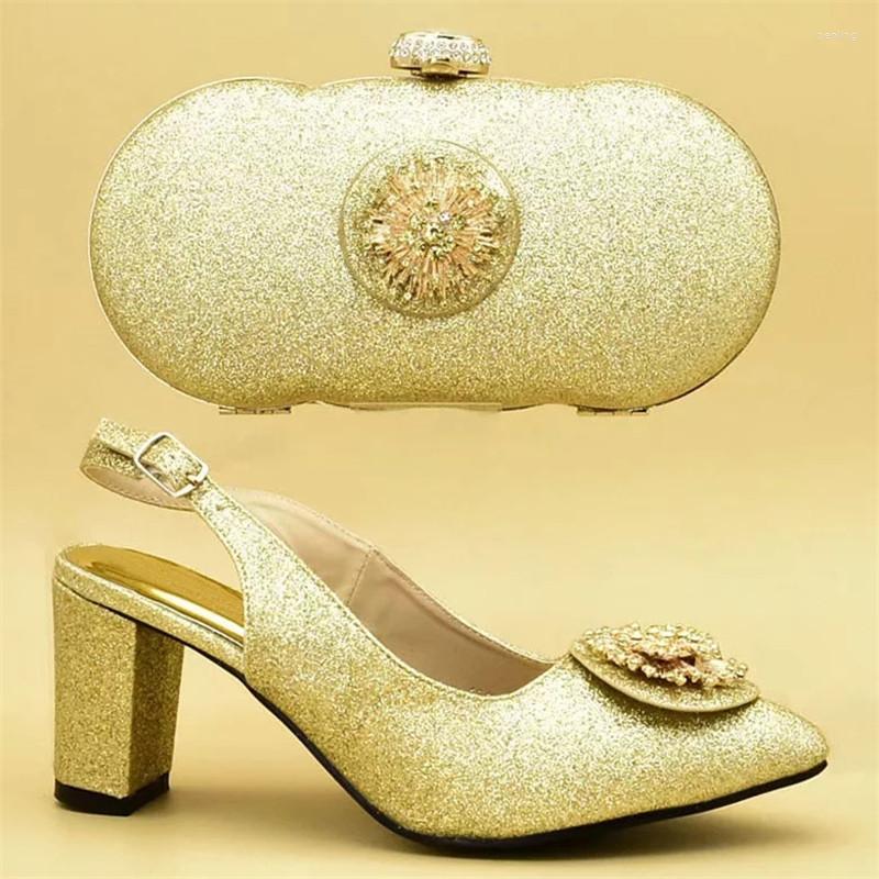 Dress Shoes Nigerian Party Shoe And Bag Sets Decorated With Appliques Sales In Women Matching Set Italy, Red shoes and bag
Dress Shoes Nigerian Party Shoe And Bag Sets Decorated With Appliques Sales In Women Matching Set Italy, Red shoes and bag