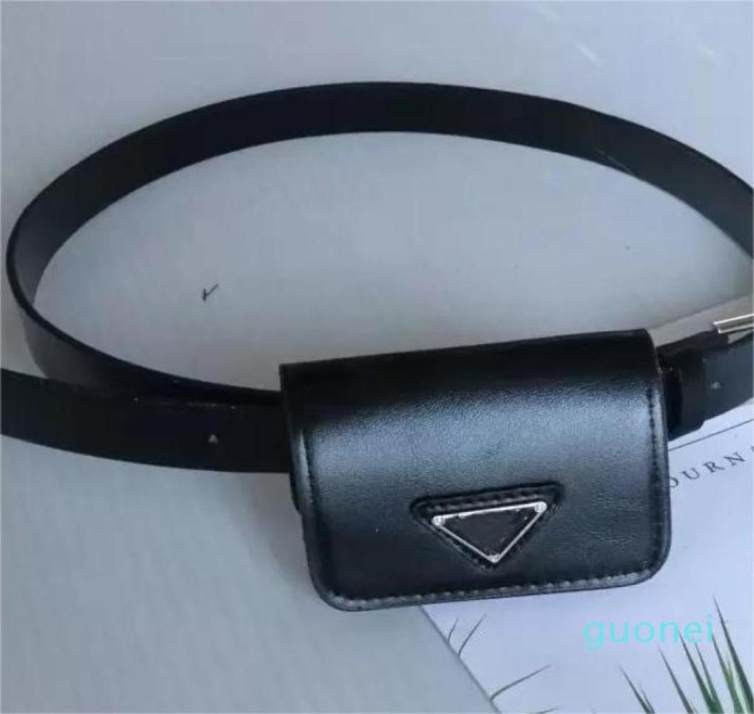 DesignerDesigner Neutral Luxury PU Leather Waist Bags Black Belt Bag Fashion Geometry Triangle Letter Mini Casual Pouch Coin Purs6662480
DesignerDesigner Neutral Luxury PU Leather Waist Bags Black Belt Bag Fashion Geometry Triangle Letter Mini Casual Pouch Coin Purs6662480