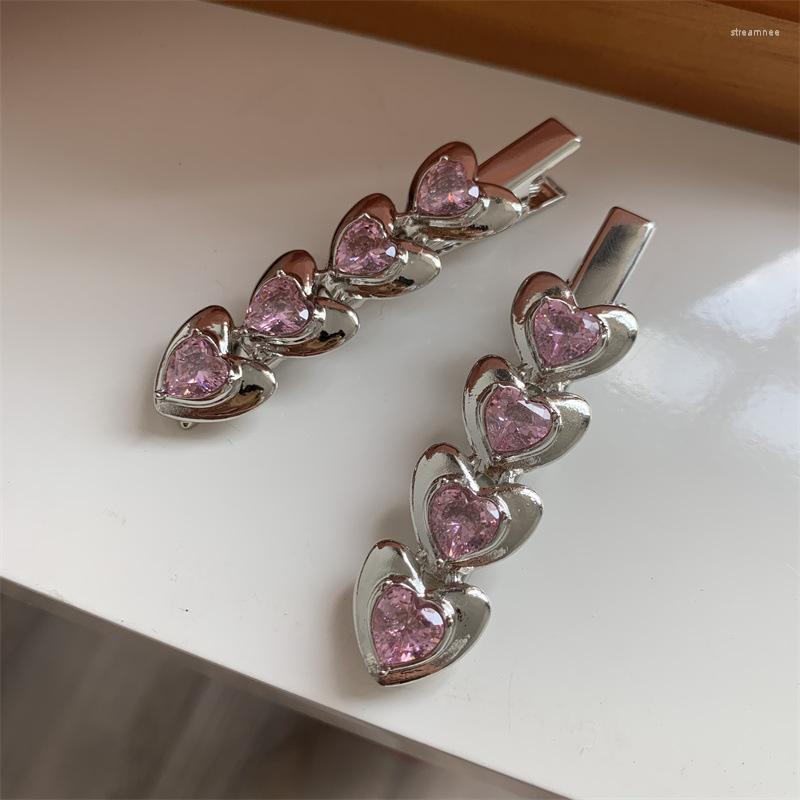 Hair Clips Korean Fashion Charm White Pink Heart Rhinestone Hairpin For Women Trendy Niche Punk Sweet Cool Zircon Bangs Clip Gifts
Hair Clips Korean Fashion Charm White Pink Heart Rhinestone Hairpin For Women Trendy Niche Punk Sweet Cool Zircon Bangs Clip Gifts