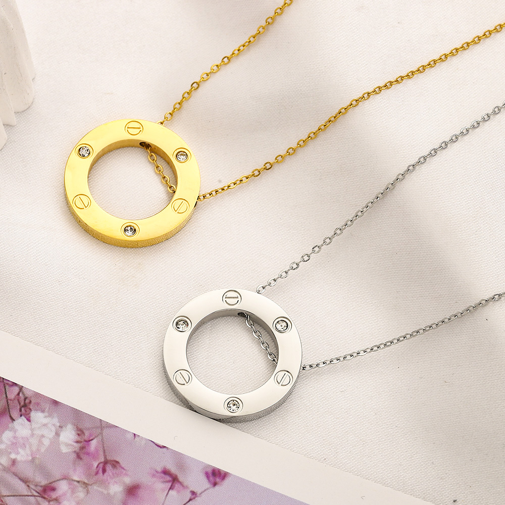 Women Jewelry Pendant Necklaces High Quality 18K Gold Plating Brand Letter Designer Stainless Steel Silver Plating Necklace Clavicular Chain Fashion Accessories
Women Jewelry Pendant Necklaces High Quality 18K Gold Plating Brand Letter Designer Stainless Steel Silver Plating Necklace Clavicular Chain Fashion Accessories