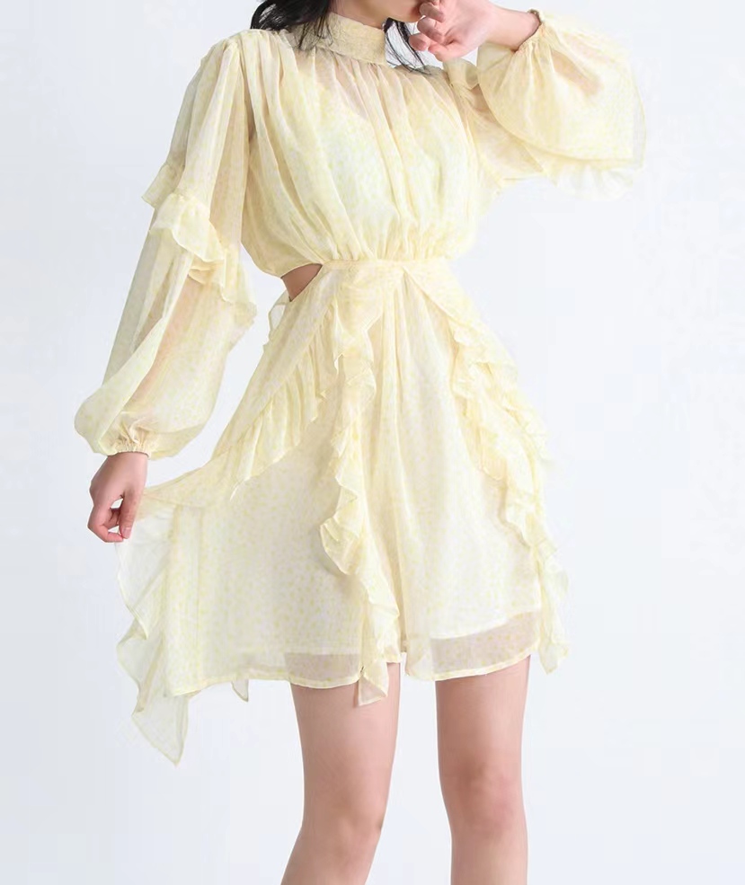 2023 women' clothing designer dress women' standing neck lantern long sleeved open back hollowed out open waist ruffled short women dresses, Gold
2023 women' clothing designer dress women' standing neck lantern long sleeved open back hollowed out open waist ruffled short women dresses, Gold