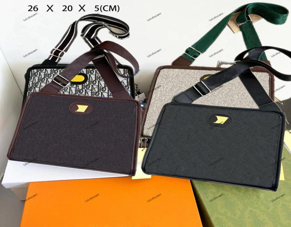 Designer Bag Men Women Handbags classic flower letter Leather Wallets Luxury Shoulder Bags high quality clutch Fashion box Crossbo1868165, Black
Designer Bag Men Women Handbags classic flower letter Leather Wallets Luxury Shoulder Bags high quality clutch Fashion box Crossbo1868165, Black