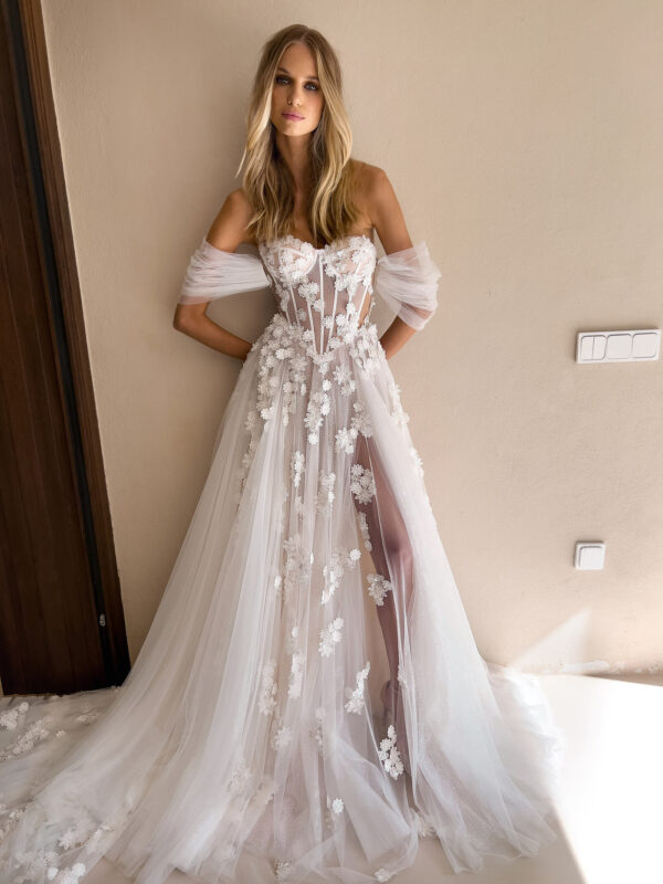 Boho A e Wedding Dresses Bone Bodice Sweetheart 3D Appliques Backless Tulle wedding bridal gowns