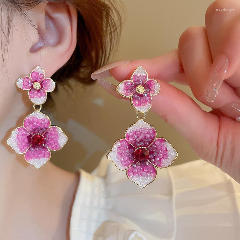 Dangle Earrings Exaggerated Vintage Pink Flower Earring Romantic Exquisite Crystal Women's Delicate Classic Jewelry Trendy Accessories
Dangle Earrings Exaggerated Vintage Pink Flower Earring Romantic Exquisite Crystal Women's Delicate Classic Jewelry Trendy Accessories