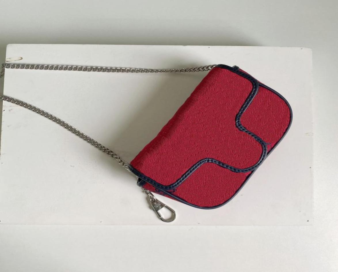 Luxurys Designers Bags Marmont Gold Chain crossbody bag 443497 Handbags high quality Handbag soft Genuine Leather women Shoulder B9257231, Army green
Luxurys Designers Bags Marmont Gold Chain crossbody bag 443497 Handbags high quality Handbag soft Genuine Leather women Shoulder B9257231, Army green