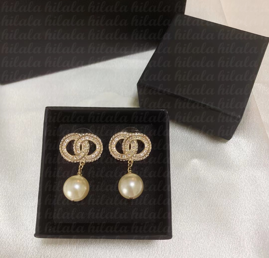 Classic Style Charming Earrings 18K Gold Girl Wedding Mother's Day Fashion Jewelry Women's Gift
Classic Style Charming Earrings 18K Gold Girl Wedding Mother's Day Fashion Jewelry Women's Gift
