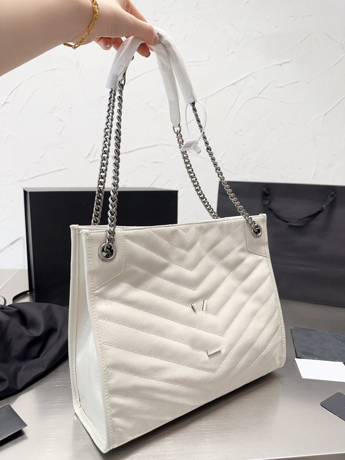 Designer bag women's bag YS new shoulder bag luxury brand crossbody bag luxury bags Simple beautiful and advanced, White
Designer bag women's bag YS new shoulder bag luxury brand crossbody bag luxury bags Simple beautiful and advanced, White