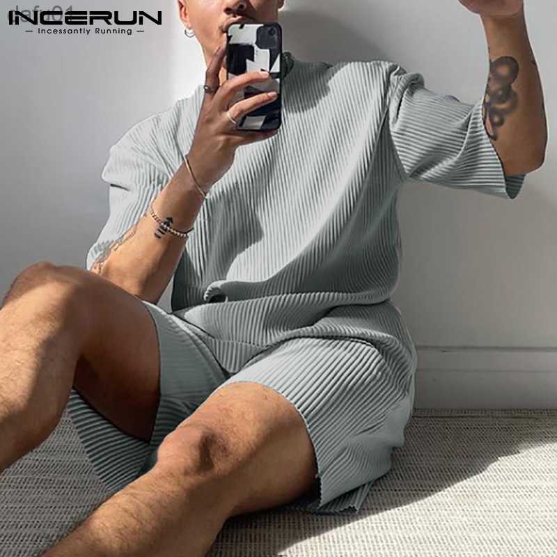 Men's T-Shirts Men Sets Solid Color Pleated Streetwear O Neck Half Sleeve T Shirt Shorts 2PCS 2023 Fashion Men Casual Suits S-5XL INCERUN L230520, Black
Men's T-Shirts Men Sets Solid Color Pleated Streetwear O Neck Half Sleeve T Shirt Shorts 2PCS 2023 Fashion Men Casual Suits S-5XL INCERUN L230520, Black