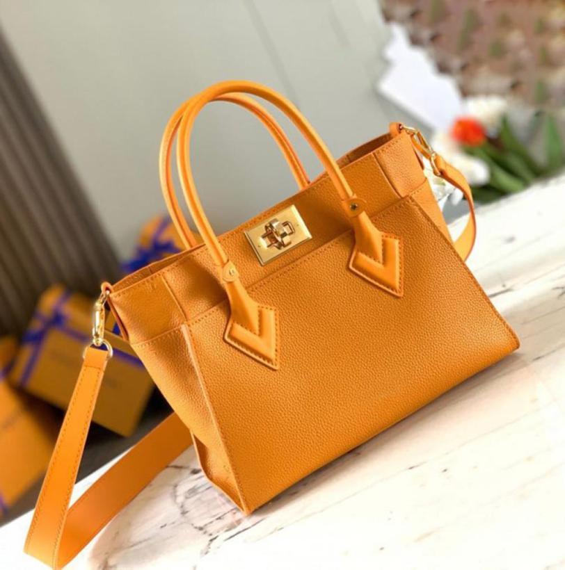 Mirror quality ON MY SIDE PM Fashion Crossbody Bags M57729 Genuine Leather Totes Designer Handbag Women Luxuries Shoulder Bags Wit7737239, Dark grey
Mirror quality ON MY SIDE PM Fashion Crossbody Bags M57729 Genuine Leather Totes Designer Handbag Women Luxuries Shoulder Bags Wit7737239, Dark grey
