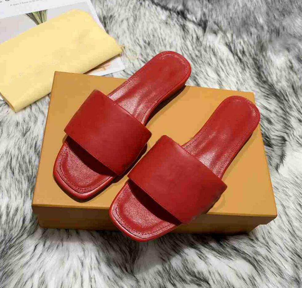 2023 Luxury Revival Flat Mules Slipper Men Women Slides Sandals Designer Shoes Black Pink Orange Blue WATERFRONT White Leather Flip Flops
2023 Luxury Revival Flat Mules Slipper Men Women Slides Sandals Designer Shoes Black Pink Orange Blue WATERFRONT White Leather Flip Flops