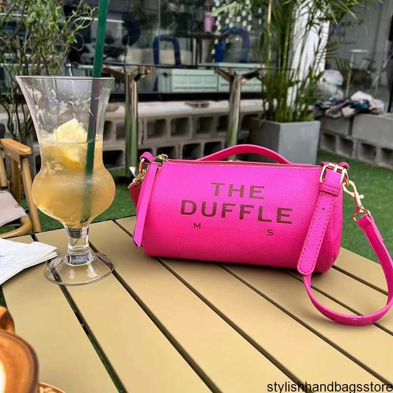 Famous Designer Bag Fashion Shoulder Bag Women Crossbody Bag Handbag Cylindrical Bag Womens Top Leather High Quality Purse stylishhandbagsstore, Red
Famous Designer Bag Fashion Shoulder Bag Women Crossbody Bag Handbag Cylindrical Bag Womens Top Leather High Quality Purse stylishhandbagsstore, Red