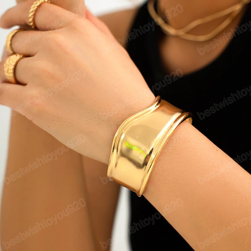 Irregular Wide Metal Open Cuff Bracelets for Women Trendy African Retro Bracelets Bangles 2023 Fashion Hand Jewelry Accessories
Irregular Wide Metal Open Cuff Bracelets for Women Trendy African Retro Bracelets Bangles 2023 Fashion Hand Jewelry Accessories