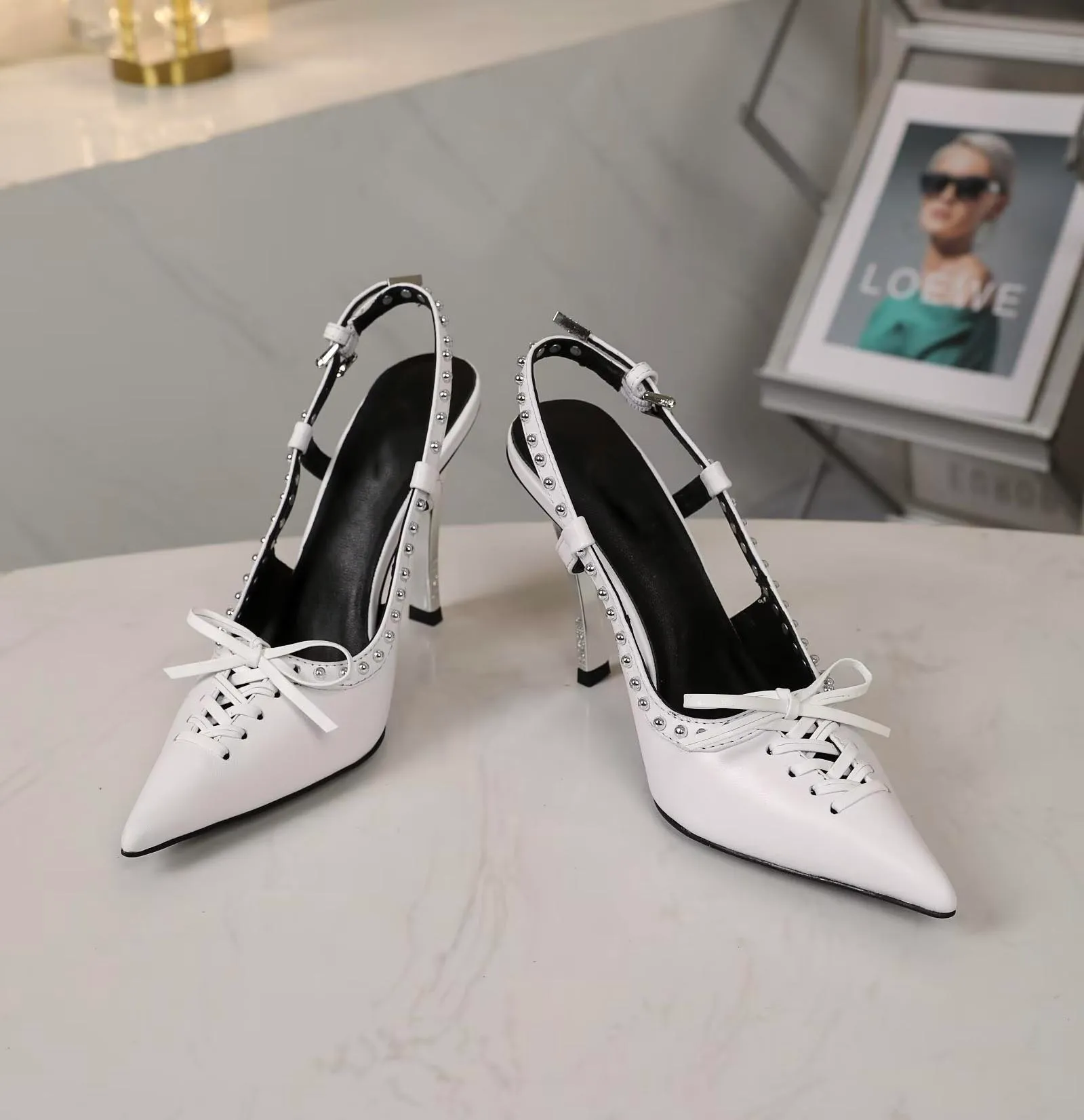 Top sandals New luxury designer sandals ladies fashion versatile banquet dress shoes high heels lace bow 11cm heel height fine high heel pointed toe shoes, Black
Top sandals New luxury designer sandals ladies fashion versatile banquet dress shoes high heels lace bow 11cm heel height fine high heel pointed toe shoes, Black