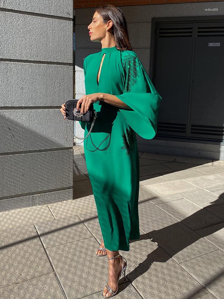 Casual Dresses Foridol Beading Dark Green Stand Collar Flare Sleeve Satin Maxi Dress Party Women Elegant Long Spring Summer Robe Vestidos
Casual Dresses Foridol Beading Dark Green Stand Collar Flare Sleeve Satin Maxi Dress Party Women Elegant Long Spring Summer Robe Vestidos