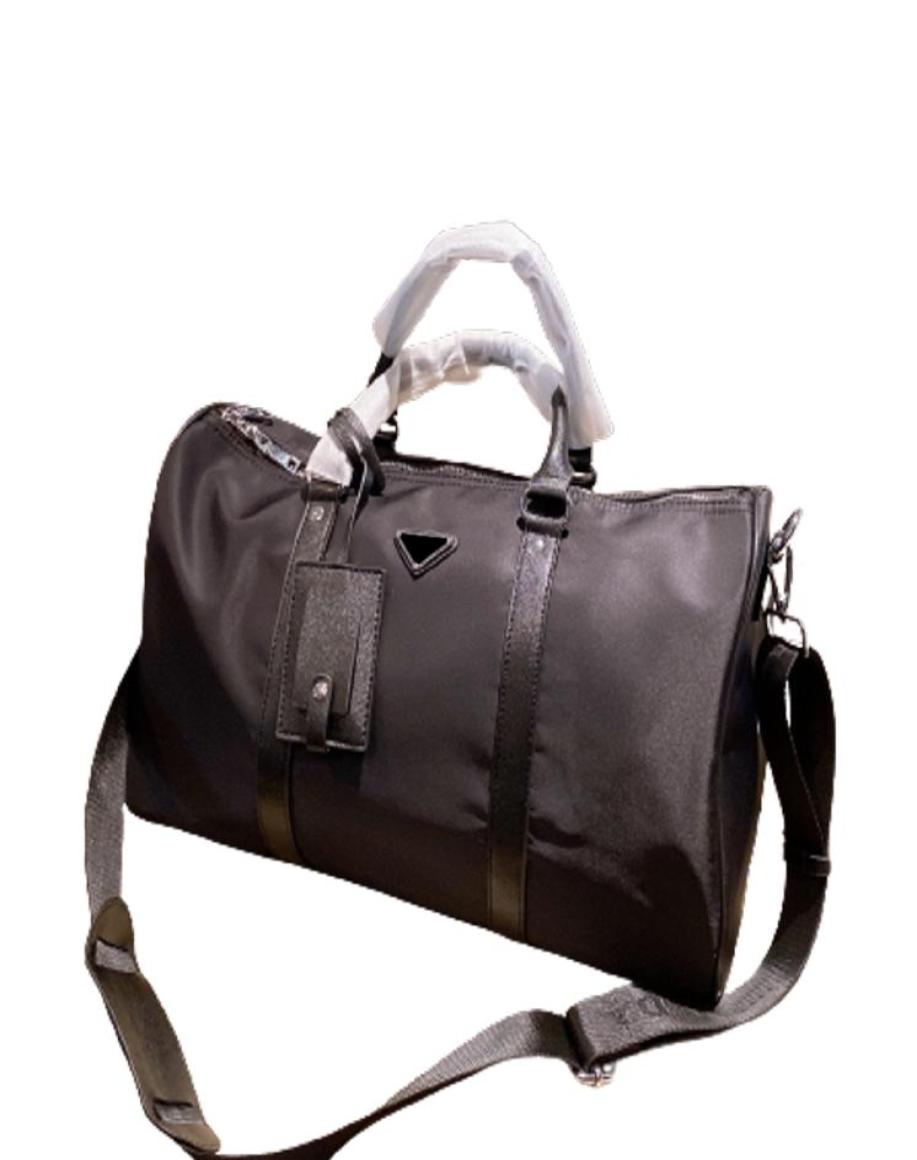 Fashion Duffle Bag Black Nylon Travel Bags Mens Handle Luggage Gentleman women Business Totes with Shoulder Strap Praise HQP0011453484
Fashion Duffle Bag Black Nylon Travel Bags Mens Handle Luggage Gentleman women Business Totes with Shoulder Strap Praise HQP0011453484