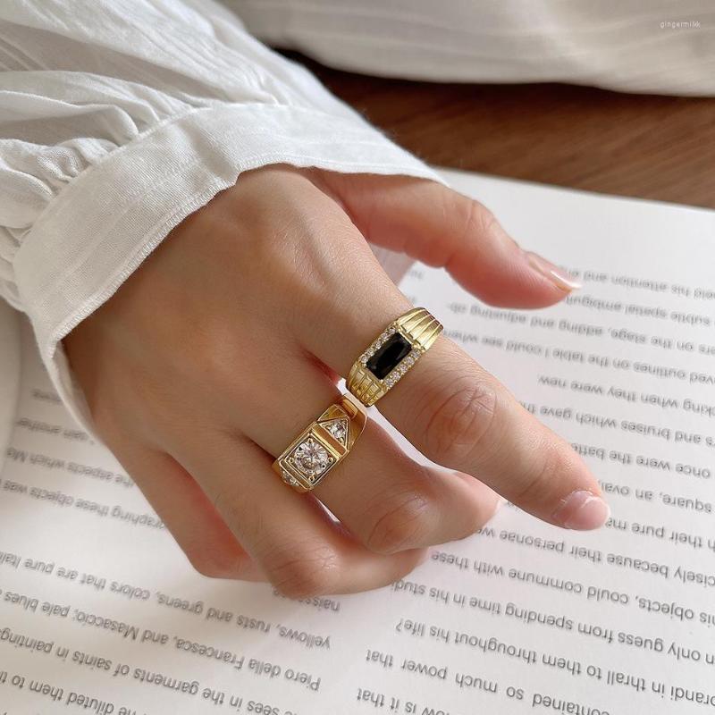 Cluster Rings 1pc Authentic S925 Sterling Silver White/Black CZ Square Ring Band Men Women For Couple's Fine Jewelry TLJ1668
Cluster Rings 1pc Authentic S925 Sterling Silver White/Black CZ Square Ring Band Men Women For Couple's Fine Jewelry TLJ1668