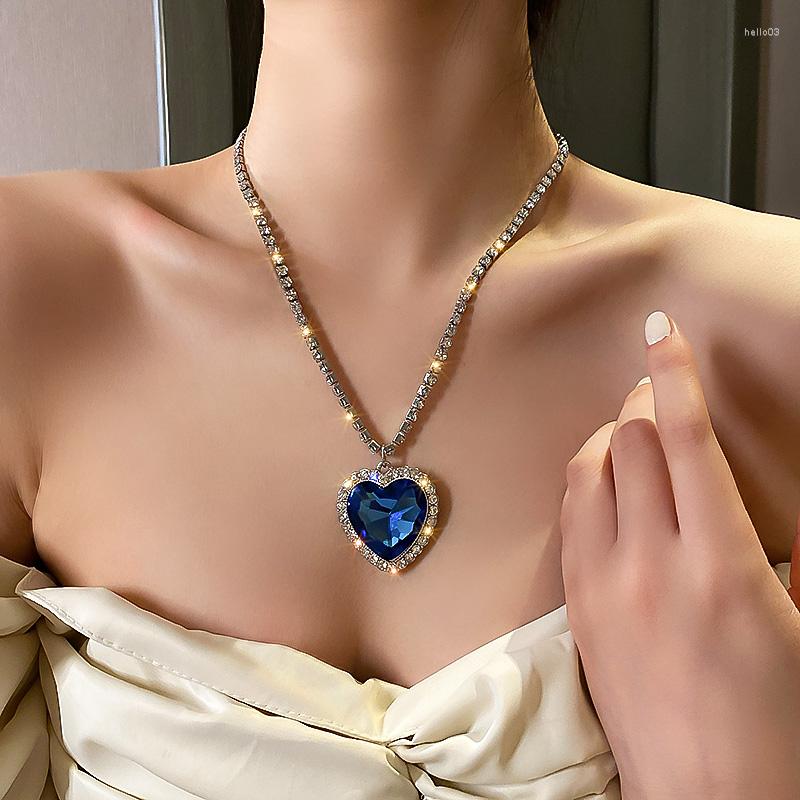 Pendant Necklaces Big Blue Heart Crystal For Women Long Rhinestone Chain Female Jewelry Gift
Pendant Necklaces Big Blue Heart Crystal For Women Long Rhinestone Chain Female Jewelry Gift