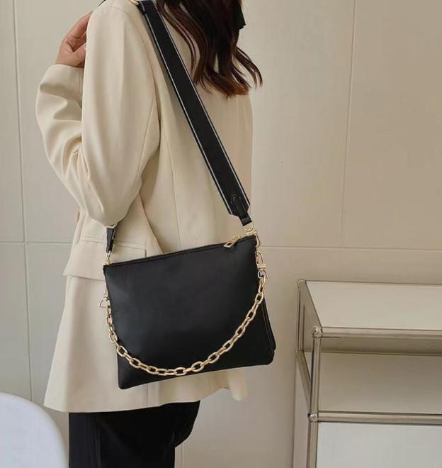 Designer Genuine Leather Cross Body Wide Shoulder Bags Lady Envelope Handbags Clutch Bag Womens Chains Purse Luxury Messenger larg4116417, Sky blue
Designer Genuine Leather Cross Body Wide Shoulder Bags Lady Envelope Handbags Clutch Bag Womens Chains Purse Luxury Messenger larg4116417, Sky blue