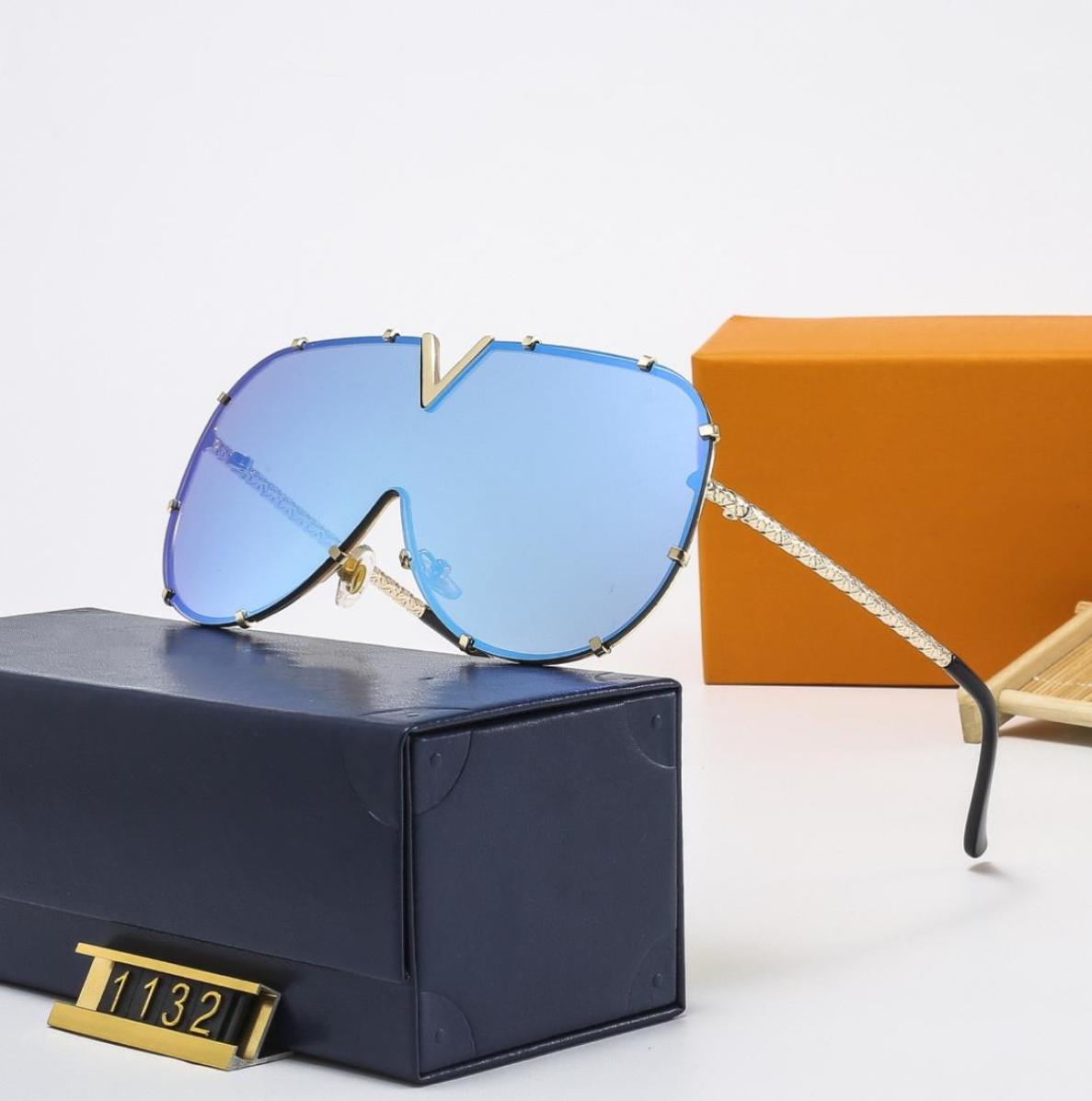 Fashion Oversized New Women Sunglasses Men VShape Sun Glasses Pilot Retro OnePiece Goggles Shades celebrity Eyewear UV400 111201863
Fashion Oversized New Women Sunglasses Men VShape Sun Glasses Pilot Retro OnePiece Goggles Shades celebrity Eyewear UV400 111201863