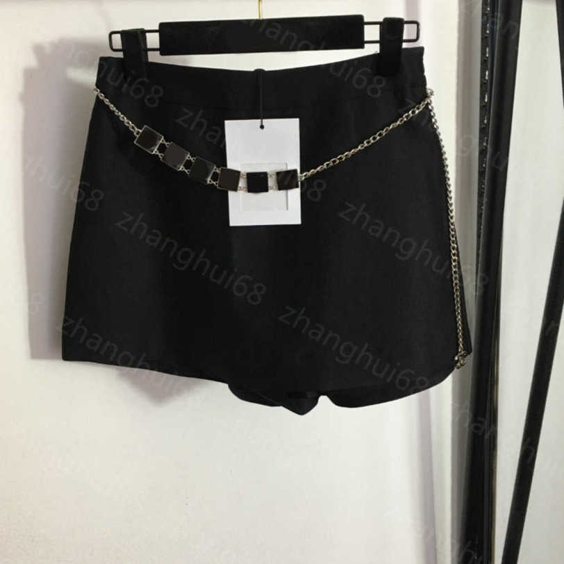 23ss black shorts Womens Shorts Casual shorts womens designer clothing Letter chain belt short skirt High quality women clothes a1
23ss black shorts Womens Shorts Casual shorts womens designer clothing Letter chain belt short skirt High quality women clothes a1