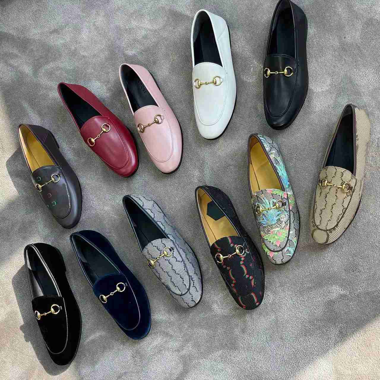 Dress Shoes Mules horsebit loafers 100 leather Men Women Flat Size 3446 princetown Authentic Cowhide Casual Shoe Round toe Classic Slides Loafers Mens PrintedQY16
Dress Shoes Mules horsebit loafers 100 leather Men Women Flat Size 3446 princetown Authentic Cowhide Casual Shoe Round toe Classic Slides Loafers Mens PrintedQY16