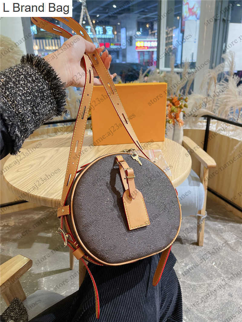 L Brand Bag Women Designer Bag Letter Flower Versatility Purse Wallet Crossbody Shoulder Bags Boite Chapeau Souple MM PM Handbags
L Brand Bag Women Designer Bag Letter Flower Versatility Purse Wallet Crossbody Shoulder Bags Boite Chapeau Souple MM PM Handbags