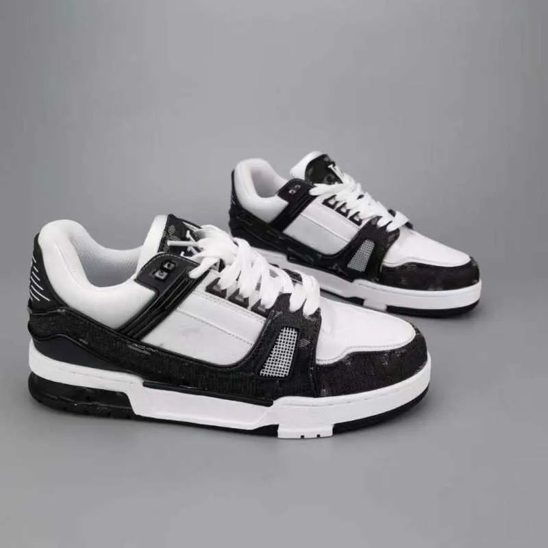 Designer Men Causal Shoes Fashion Woman Leather Lace Up Platform Sole Sneakers White Black mens womens Luxury velvet suede
Designer Men Causal Shoes Fashion Woman Leather Lace Up Platform Sole Sneakers White Black mens womens Luxury velvet suede
