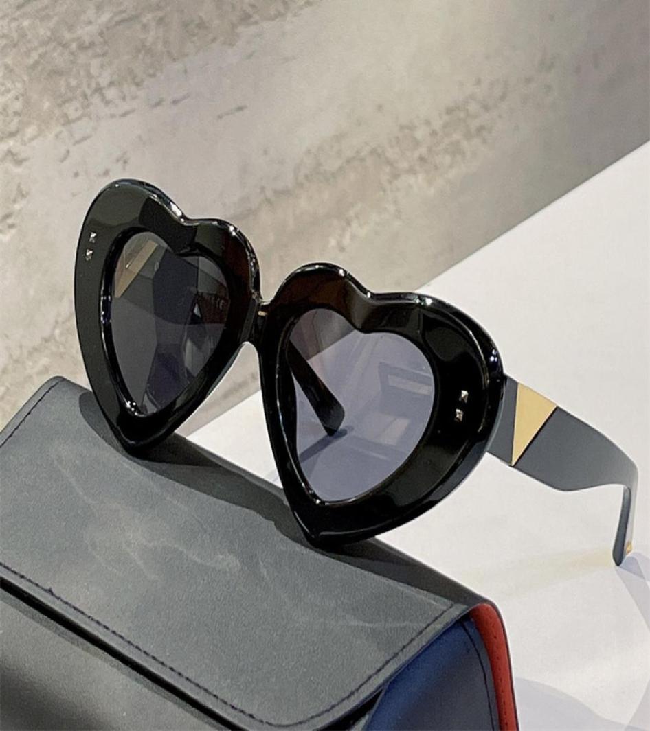Trend popular women sunglasses 4104 Charming and unique heart shape plate glasses Avantgarde fashion style AntiUltraviolet prote3561459
Trend popular women sunglasses 4104 Charming and unique heart shape plate glasses Avantgarde fashion style AntiUltraviolet prote3561459