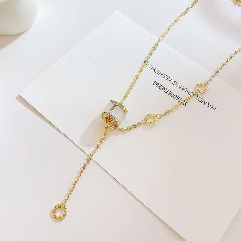 Korean new small waist cat's eye stone necklace cool style letter clavicle chain fashion design women's Pendant
Korean new small waist cat's eye stone necklace cool style letter clavicle chain fashion design women's Pendant