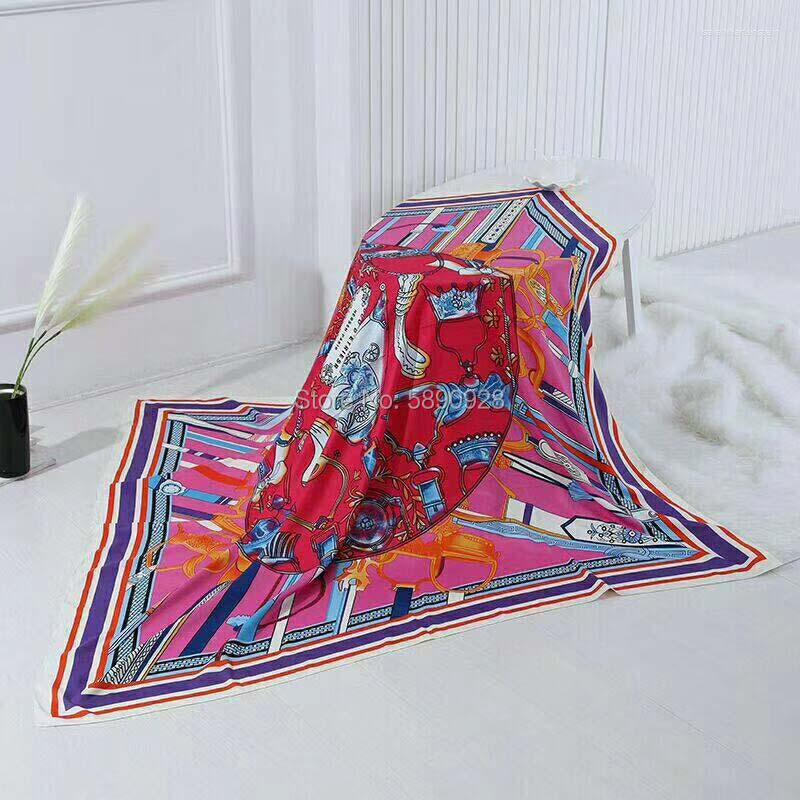 Scarves 130 130cm Twill Silk Scarf Fashion Design Bandana Chain Printing Women Shawls Wraps
Scarves 130 130cm Twill Silk Scarf Fashion Design Bandana Chain Printing Women Shawls Wraps