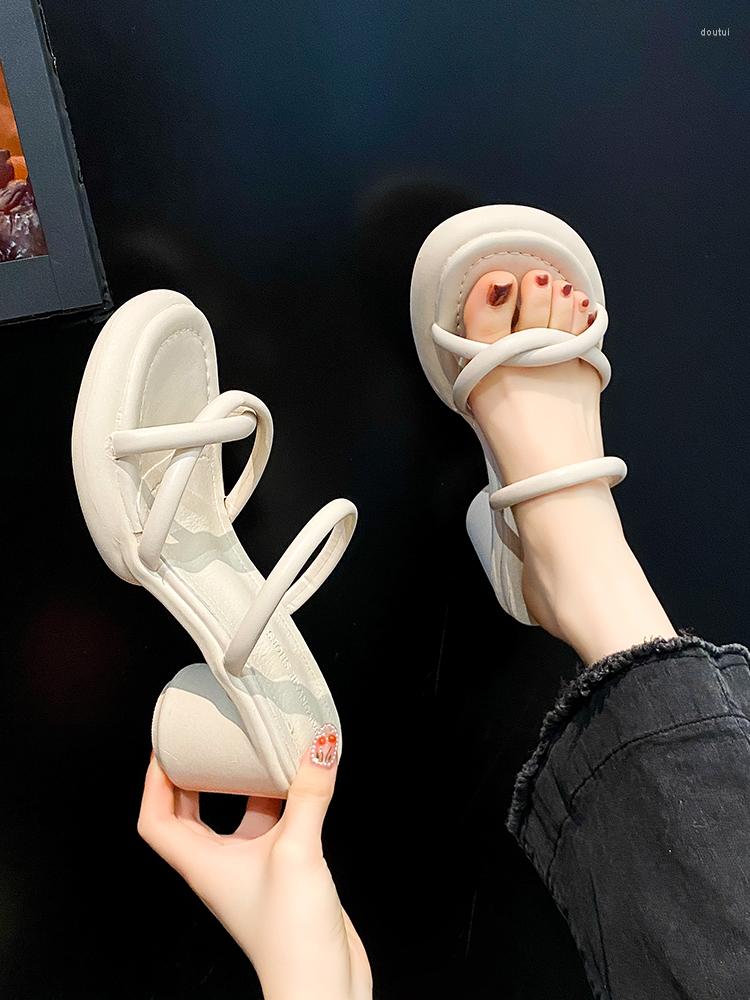 Slippers Women Summer Female Shoes Heeled Mules Slides Square Heel 2023 High Block PU Rome Rubber Hoof
Slippers Women Summer Female Shoes Heeled Mules Slides Square Heel 2023 High Block PU Rome Rubber Hoof