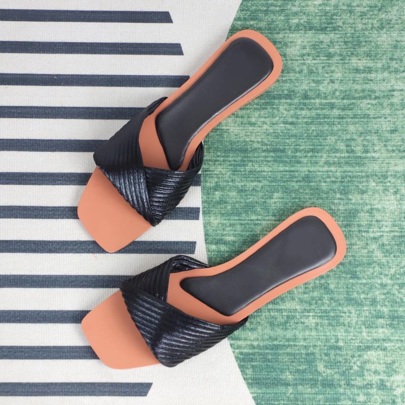 Slippers 2023 Women Outside Summer Beach Shoes Open Toe Casual Fashion PU Leather Slides Square Female Black Sandals
Slippers 2023 Women Outside Summer Beach Shoes Open Toe Casual Fashion PU Leather Slides Square Female Black Sandals