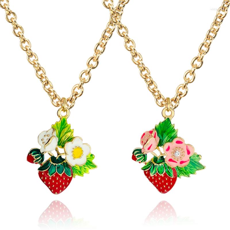 Pendant Necklaces Metal Accessories Girl Alloy Fruit Strawberry Necklace Collarbone Chain With Costume Send Gift
Pendant Necklaces Metal Accessories Girl Alloy Fruit Strawberry Necklace Collarbone Chain With Costume Send Gift
