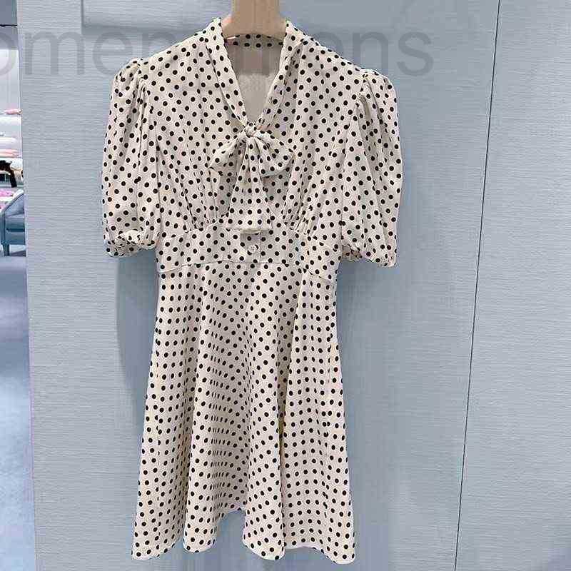 Basic & Casual Dresses designer Fren style polka dot dres' spring and suer new temperent lady ion short skirt with a slim waist LRJ5, Beige
Basic & Casual Dresses designer Fren style polka dot dres' spring and suer new temperent lady ion short skirt with a slim waist LRJ5, Beige