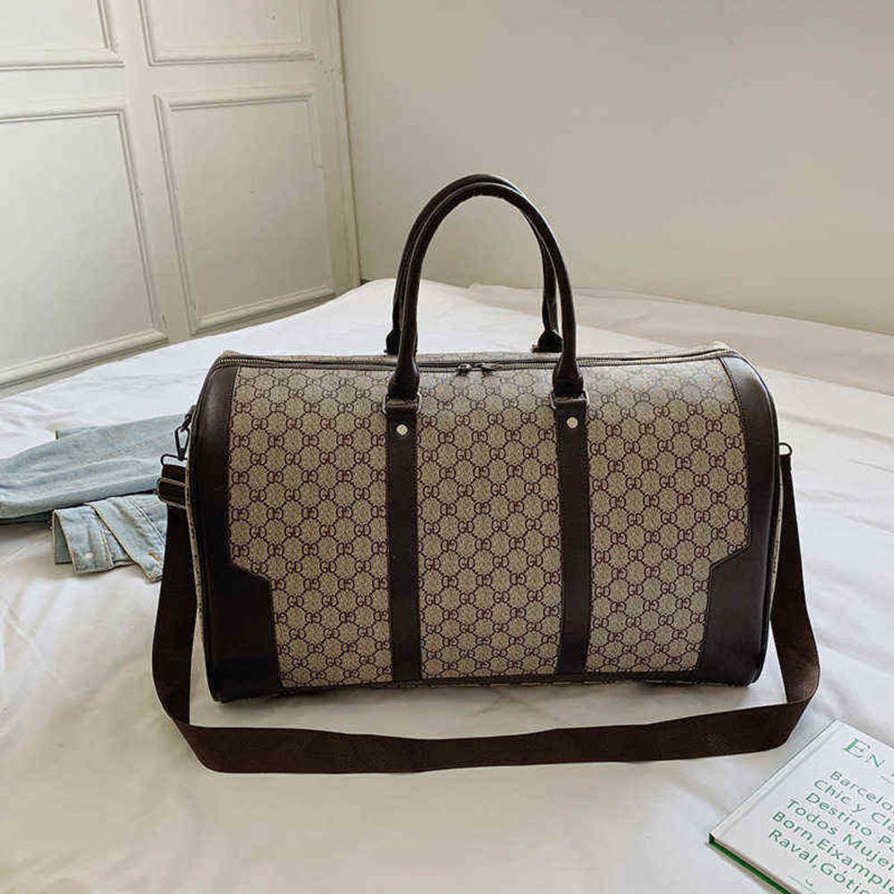 Travel Bag Fashion Business duffle bags Luggage Large Capacity Short Distance Boarding Fitness Single Shoulder Messenger Handbag 220712, Style 2 brown
Travel Bag Fashion Business duffle bags Luggage Large Capacity Short Distance Boarding Fitness Single Shoulder Messenger Handbag 220712, Style 2 brown