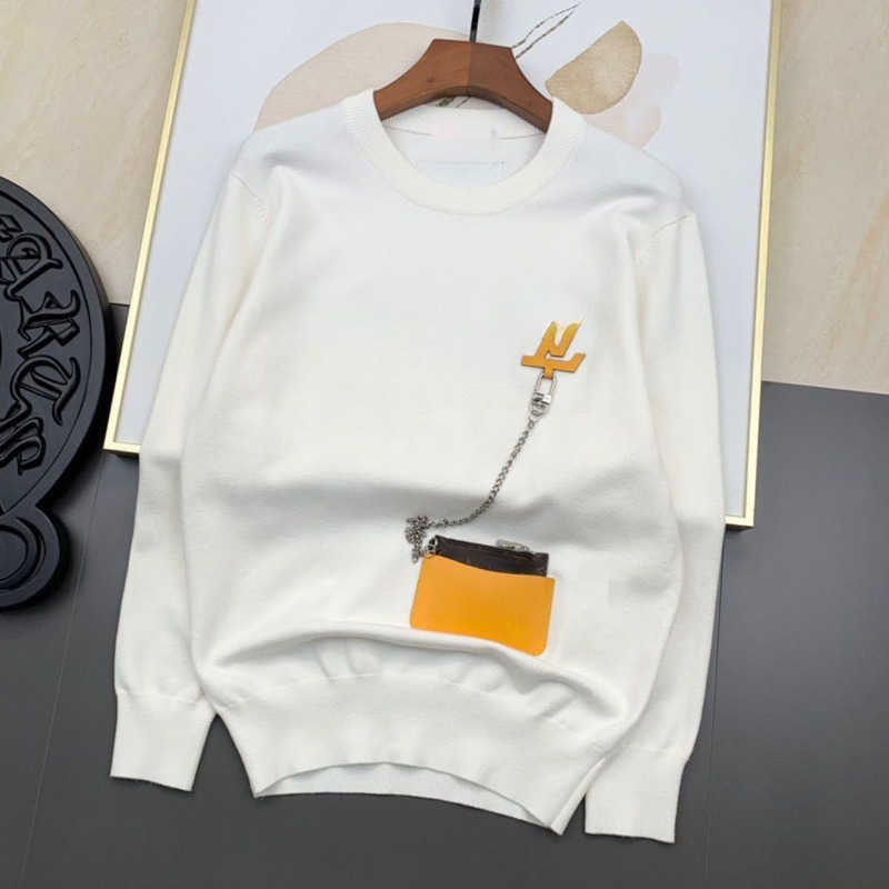Winter sweaters men women sweatshirt designer sweater pocket embroidered hoodie chain bag tshirt pullover shirt mens sweatshirt luxury clothing 4xl 5xl, White
Winter sweaters men women sweatshirt designer sweater pocket embroidered hoodie chain bag tshirt pullover shirt mens sweatshirt luxury clothing 4xl 5xl, White